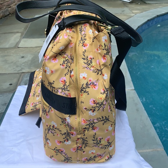 New Steve Madden Tote with Purse - Picture 6 of 16